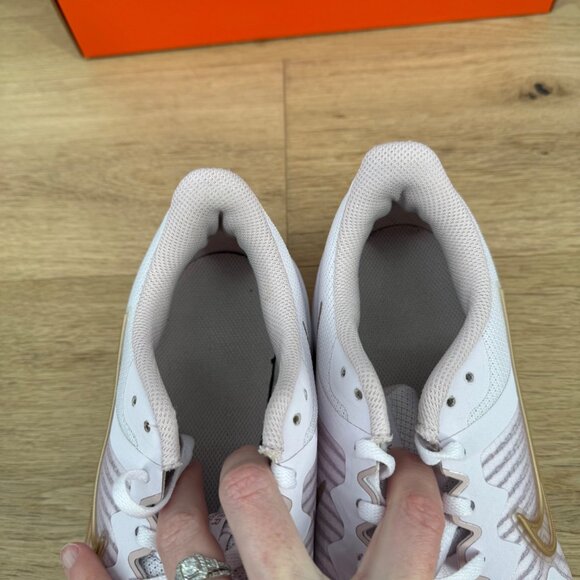 Nike Womens Downshifter 11 Running Shoe Size 11 Pink Rose Gold Active Athletic - Picture 9 of 15